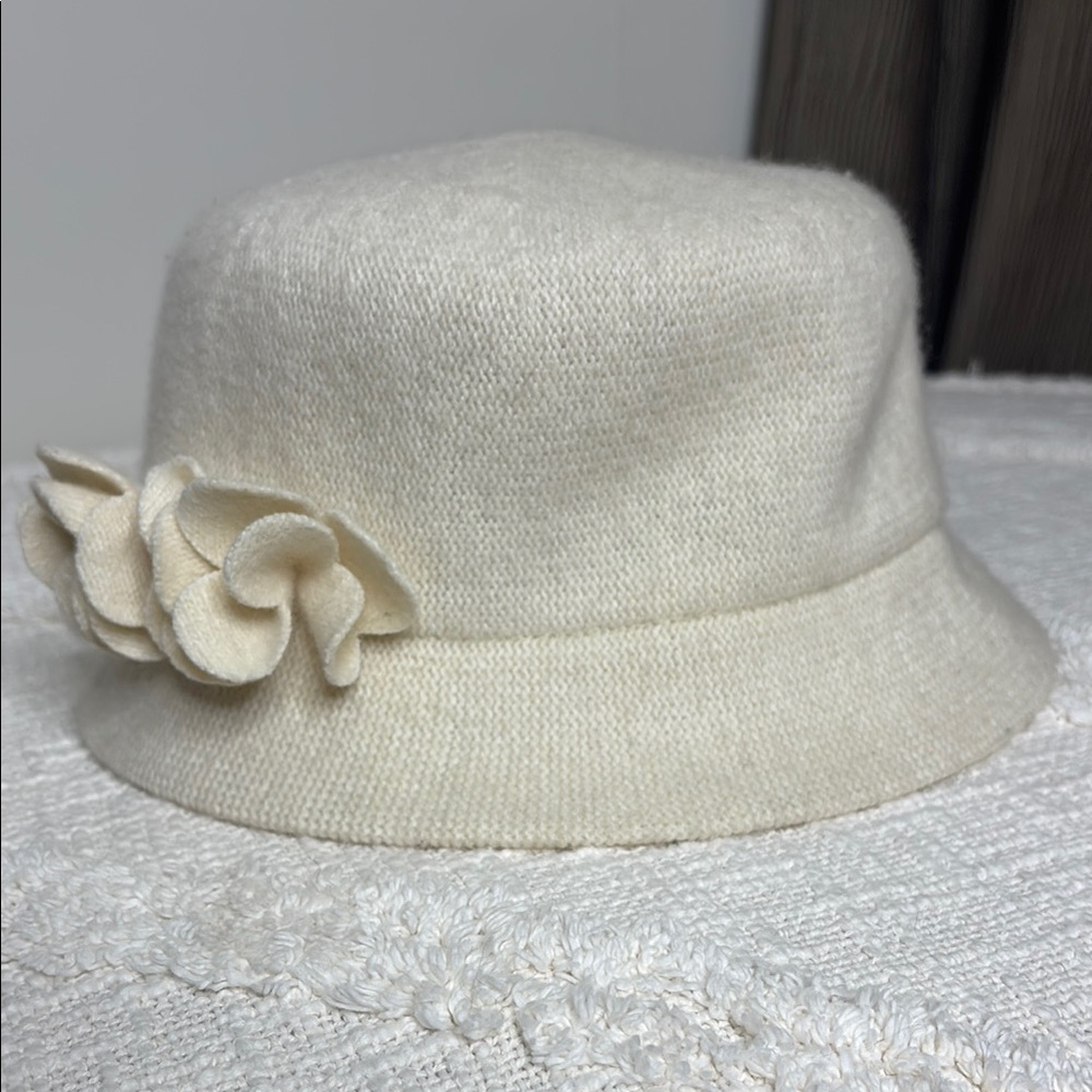 Apt. 9 Cream Bucket Hat with Floral Accent